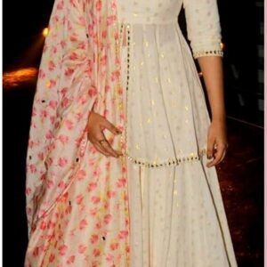 White Lehenga with Floral Dupattawb1
