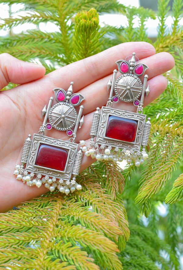 Antique Style Stone Oxidised Party Look Earrings