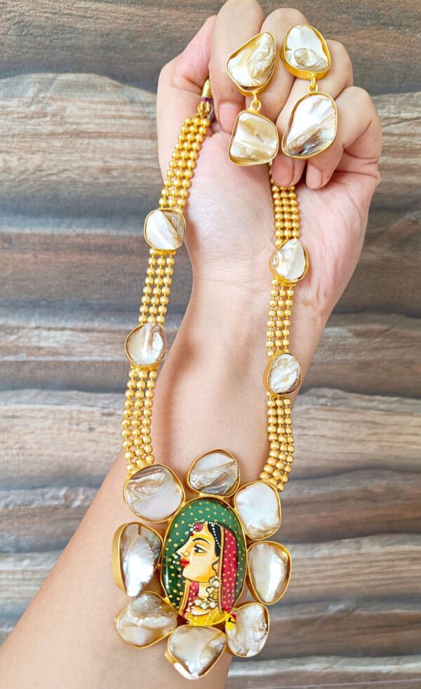 Antique Rani Style Big Multistone Tanjore Necklace Set