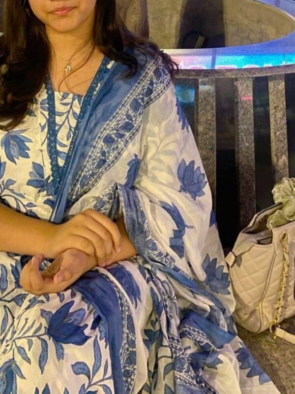 Summer Cool Breathable Blue White Floral Outfit
