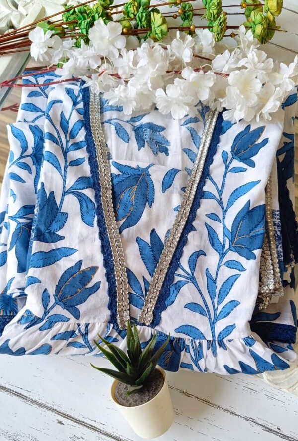 Summer Soothing Cotton Blue White Floral Outfit - Image 12