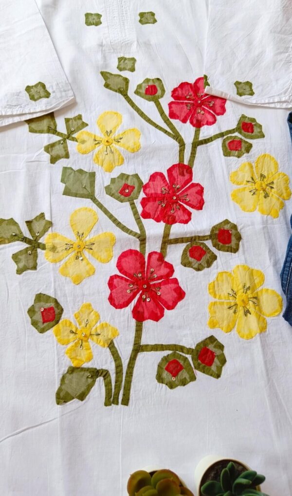 Casual White Big Patch Applique Embroidered Outfit