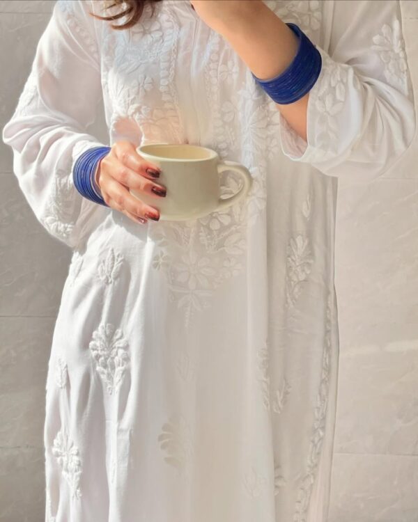 All Time Favourite White Lucknow Chikankari Modal Kurta With Blue Bangles