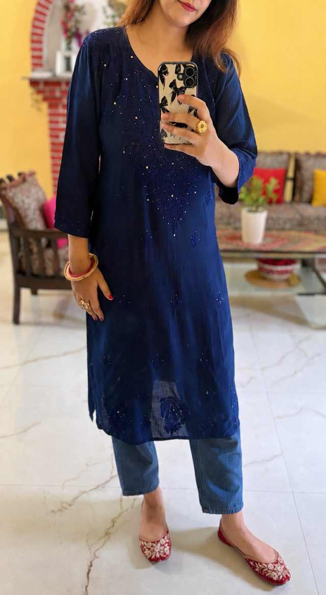 Mesmerizing Mukaish Chikankari Kurti with Denims 2 Mesmerizing Mukaish Chikankari Kurti with Denims in Front Standing Pose